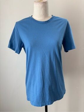 H and M Classic Men's Crew Neck T-Shirt - Blue